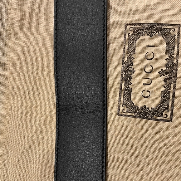 Black Gucci Belt - Picture 8 of 8